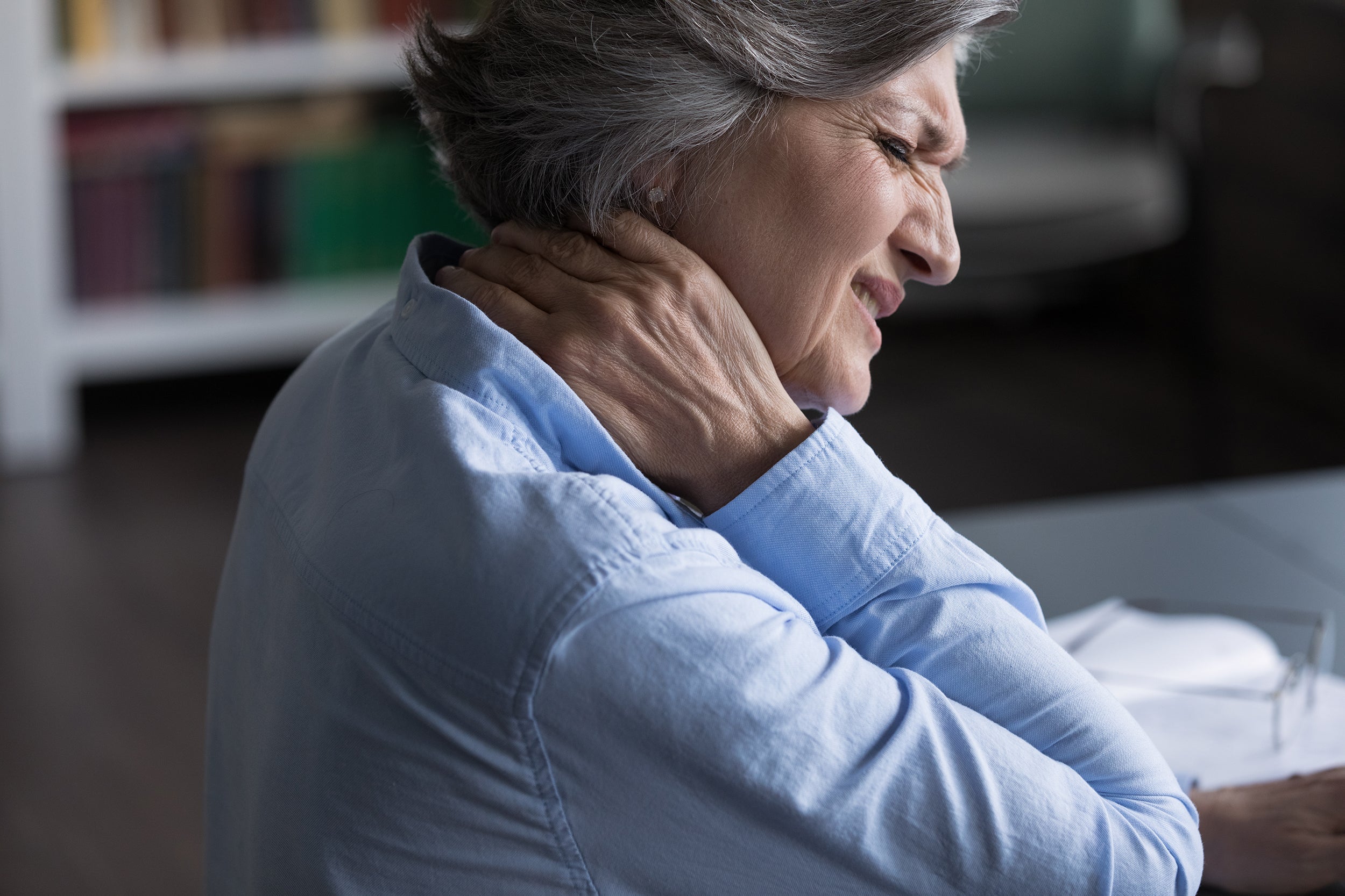 Fibromyalgia Pillow Benefits: Why Specialized Support Matters for Chronic Pain Sufferers