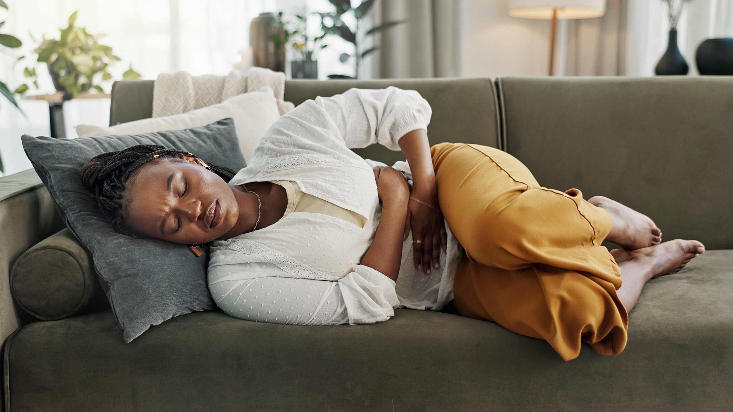 leep position after abdominal surgery affects healing speed. Discover the elevation angle that reduces gas pain, swelling, and incision tension.