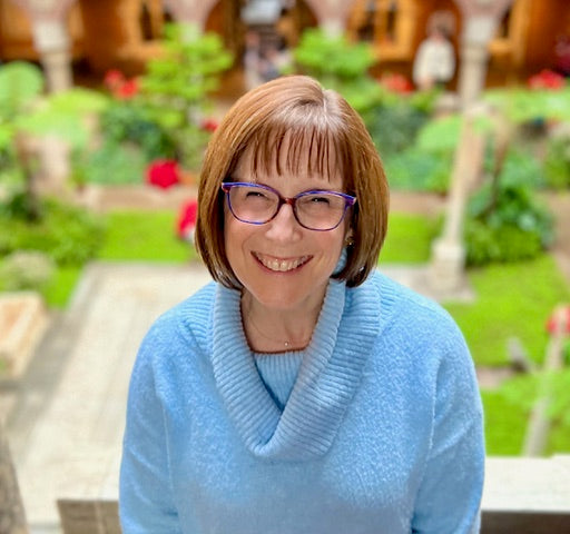 Please enjoy this free pre surgery meditation with Julie Bailit, MA, to help prepare and feel more calm before surgery.