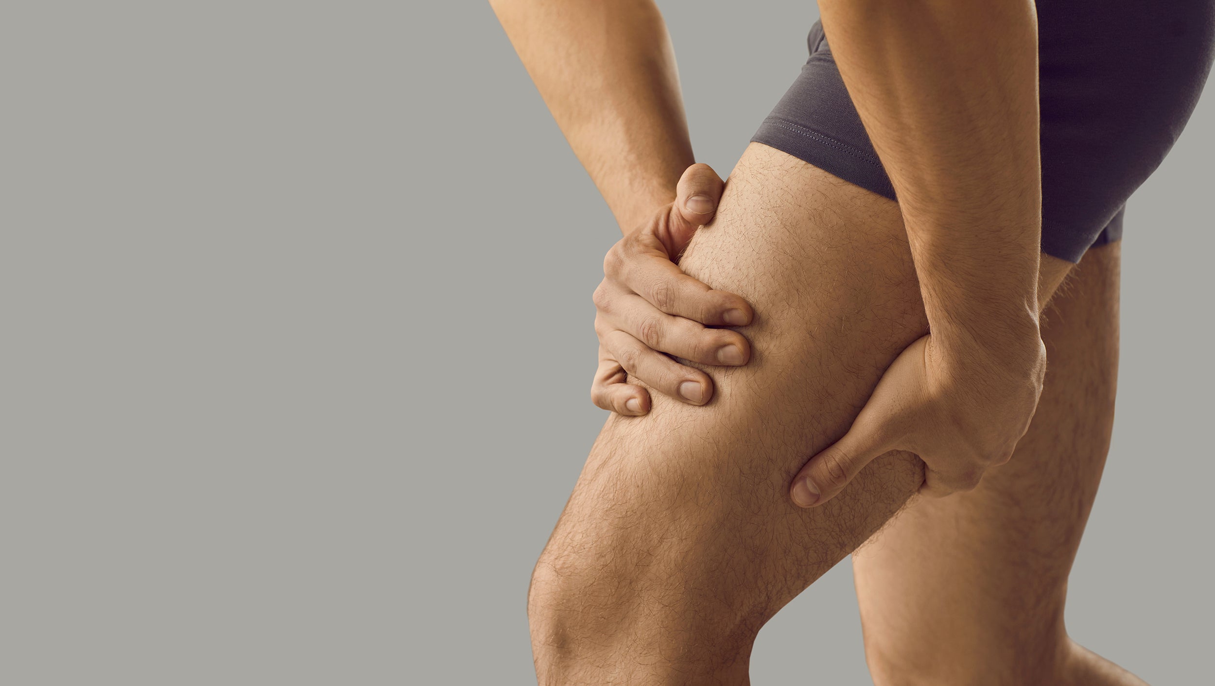Best Sleeping Position for IT Band Pain: A Comprehensive Guide